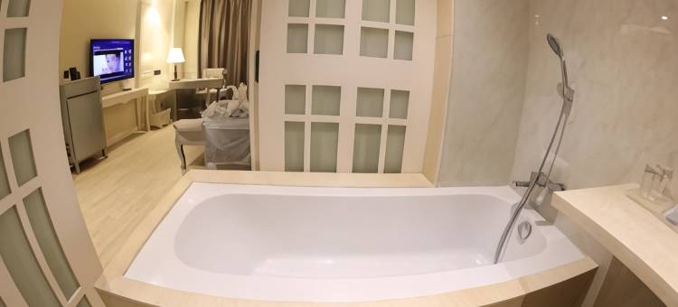 钦奈瑞加纳塔中央RS奥马尔酒店(Regenta Central RS Chennai OMR Sipcot)图片