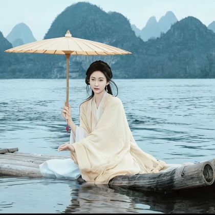 南宁+德天跨国瀑布景区+巴马+北海6日5晚跟团游