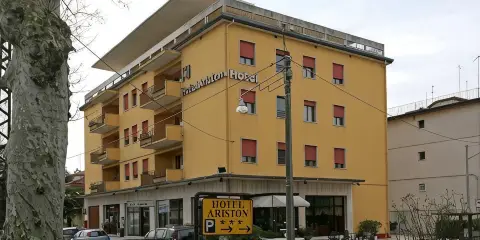 阿里斯頓酒店