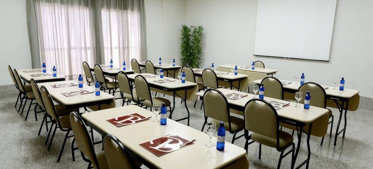 伊塔佩米林河畔卡舒埃鲁简易酒店 - 大西洋(Easy Hotel Cachoeiro de Itapemirim by Atlantica)图片