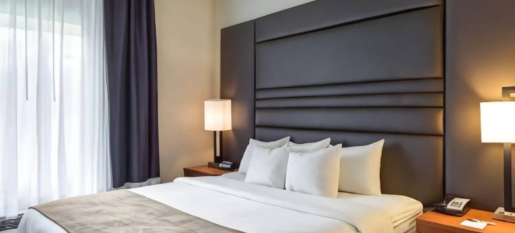舒适套房酒店 - 近丹吉尔奥特莱斯(Comfort Suites Near Tanger Outlet Mall)图片