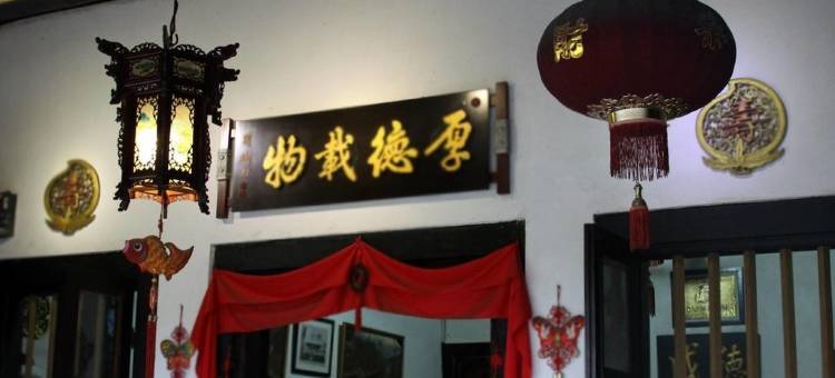 唐格朗黄蜂酒店(Yellow Bee Tangerang)图片