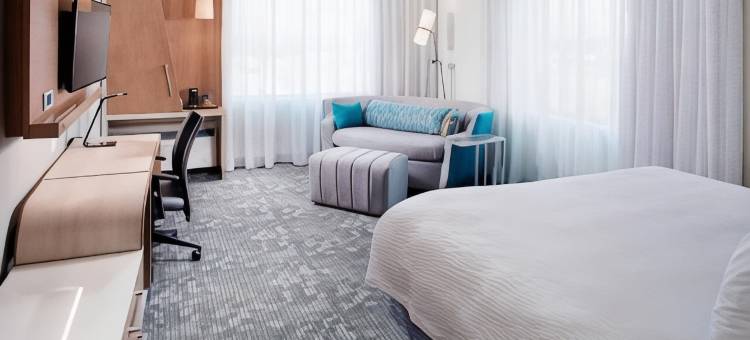 达拉斯卡罗尔顿及卡罗尔顿会议中心万豪万怡酒店(Courtyard Dallas Carrollton and Carrollton Conference Center)图片