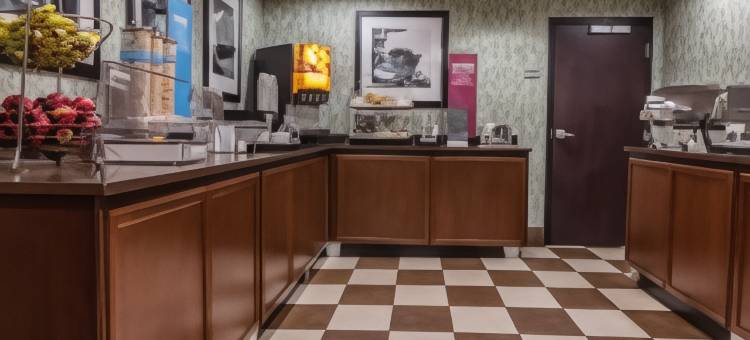 温彻斯特大学商城欢朋酒店(Hampton Inn Winchester-University/Mall Area)图片