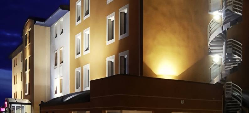 里昂东部香波尼美居酒店(Hôtel Mercure Lyon Est Chaponnay)图片