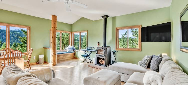 Solar Pwd Peaceful Mtn Retreat~Fire Pit~Ev Charger~Cornhole~Foosball~Starlink~AC图片