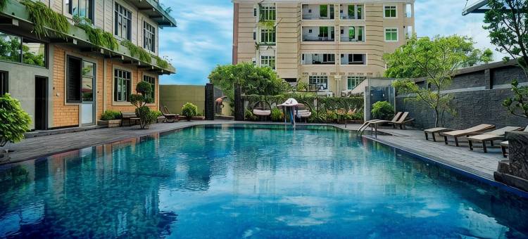 萨莎中转酒店(Sasha Transit Hotel)图片
