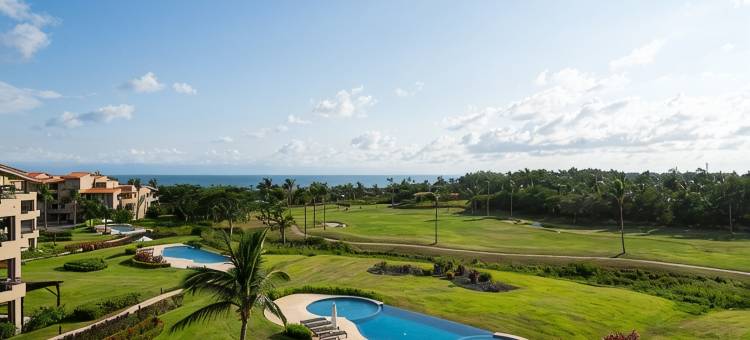 Penthouse Retreat with Breathtaking Ocean Views图片