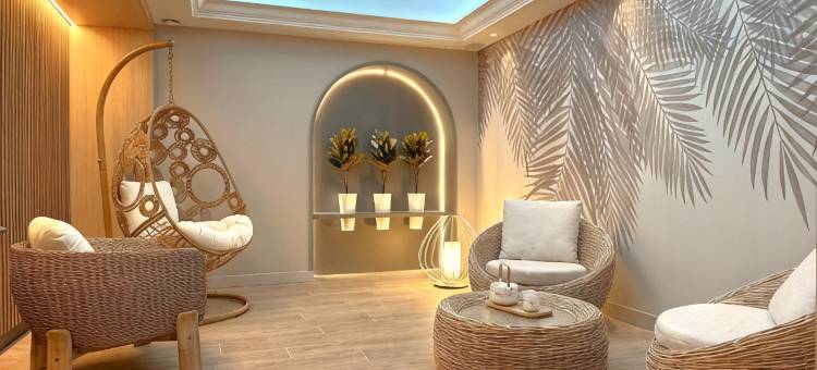富热尔英式酒店 - 附游泳池及水疗(Brit Hotel Piscine & Spa - Fougères)图片