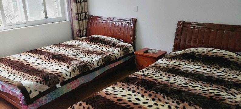 西岭雪山泉水沟农家乐图片