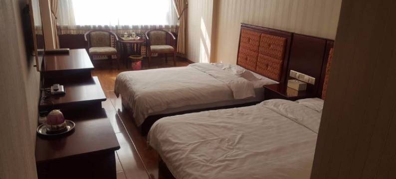 临夏海峡酒店(民主西路店)图片