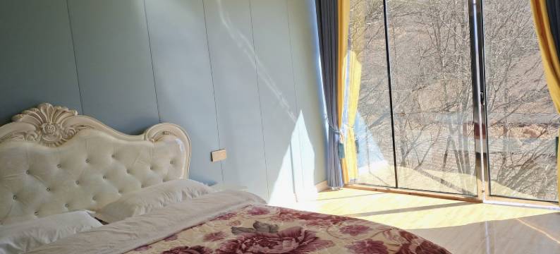 达瓦更扎浩玥云舍民宿图片