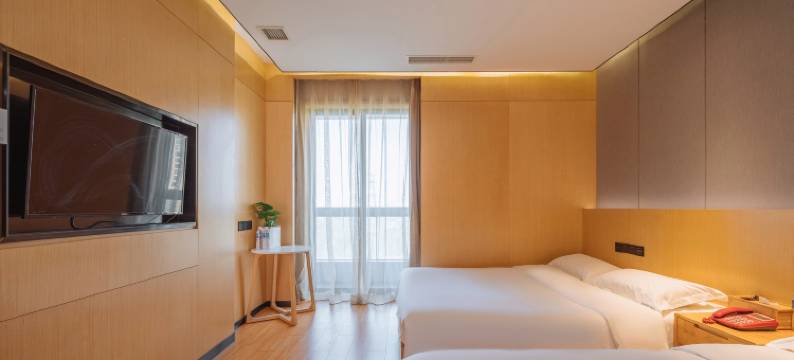 蓝湾假日酒店(南京砂之船奥莱店)图片