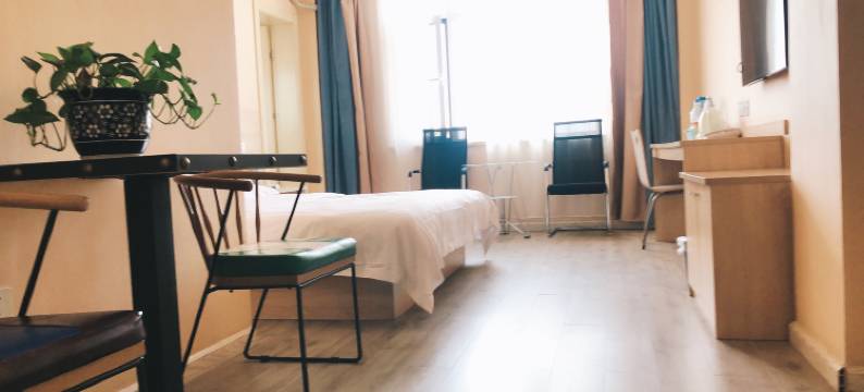 临汾云中屋酒店图片