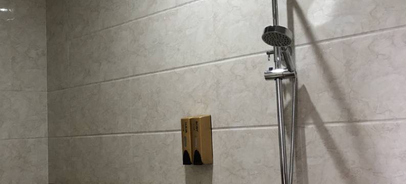 东兴强华商务酒店(万尾金滩店)图片