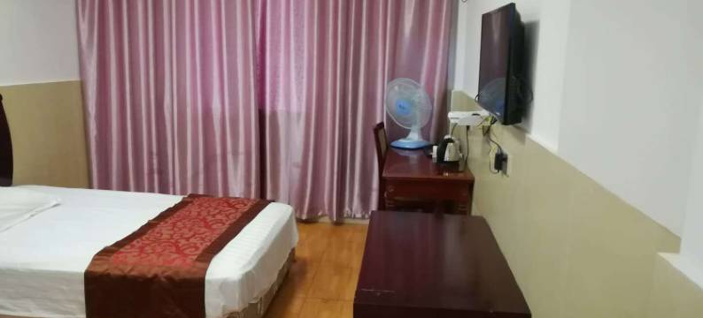 江阴暨阳旅社(中山公园地铁站店)图片