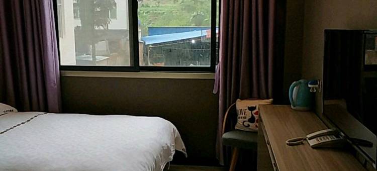 富宁宏亿酒店图片