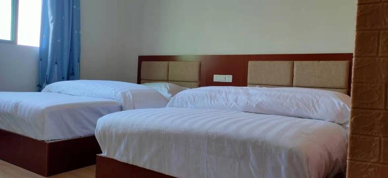 阳光渔村农家院