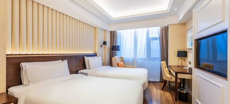 柏丽艾尚酒店(长沙贺龙体育馆侯家塘地铁站店)图片