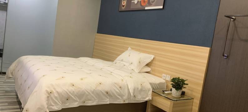 微雅精品酒店(朝阳广场三街两巷店)图片