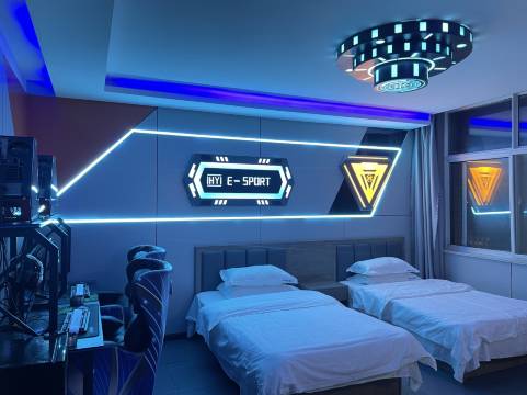 顺意电竞民宿(莱芜茂业店)