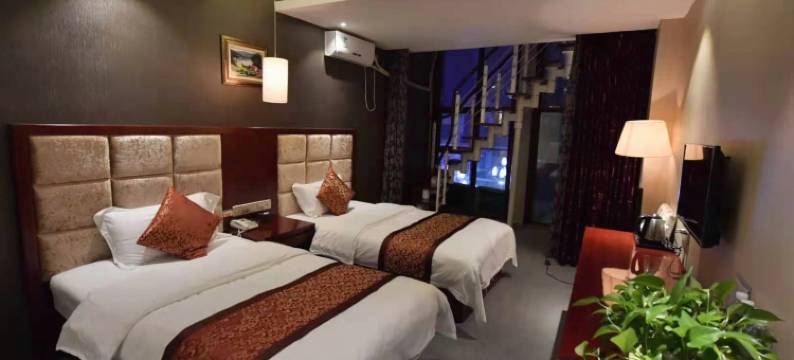 长白山沃尔斯宾馆(长白山西景区售票处店)图片