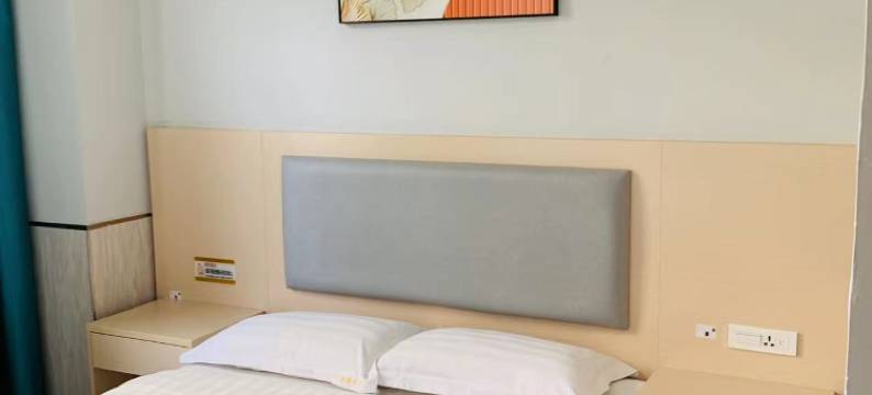 天鑫精品酒店(武汉卓尔总部基地万达广场盘龙城店)图片