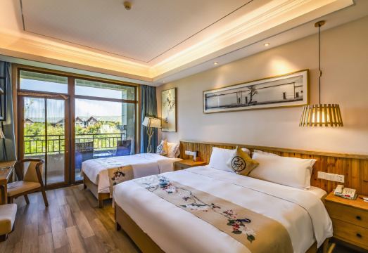 Aer Kadiya International Holiday HotelHotel Overview