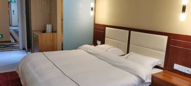 阜南万春园商务大酒店图片