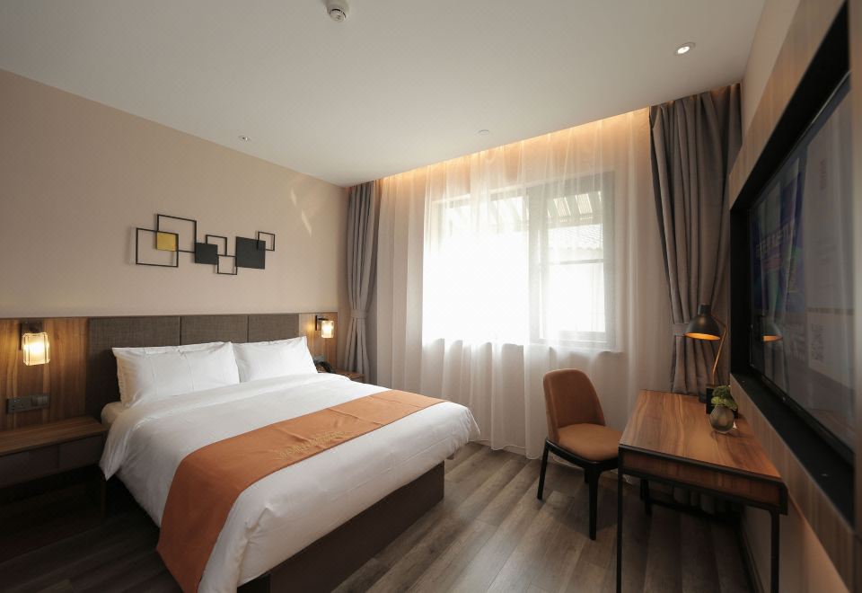  Hotel Overview