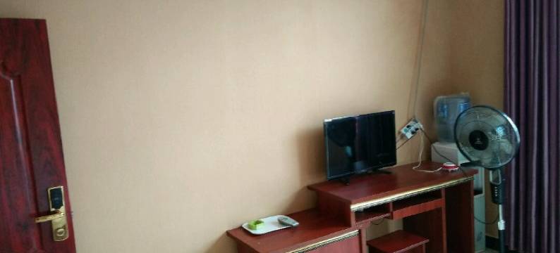 龙华商务宾馆(蒙自市人民医院店)图片