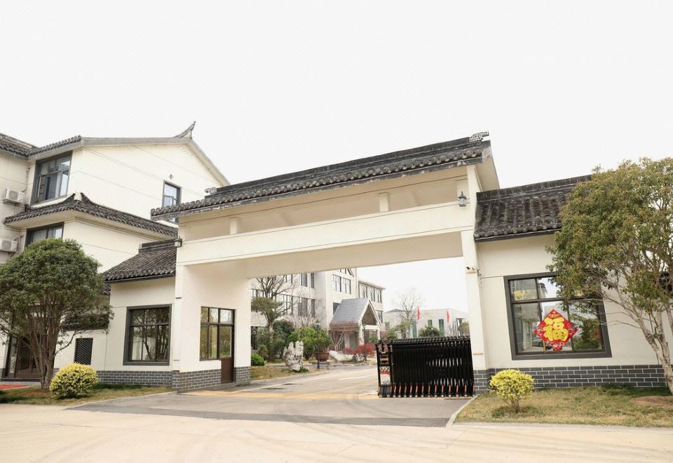 Hotel Overview