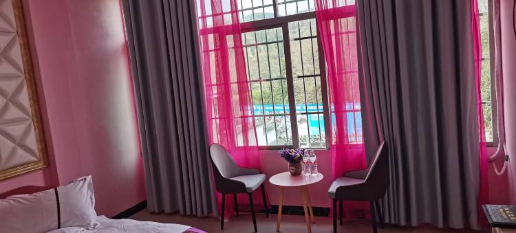 百里杜鹃花叙主题酒店图片