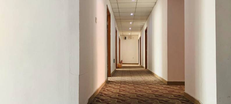 南京一家人宾馆(殷巷新寓诚信大道地铁站店)图片