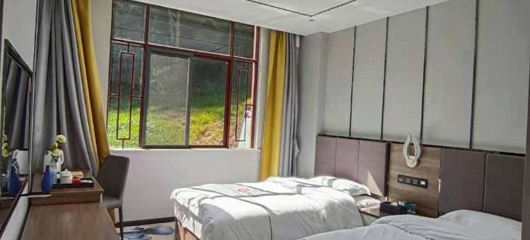 双柏锣笙湖半山酒店图片