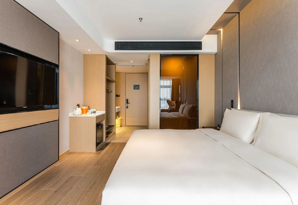  Hotel Overview