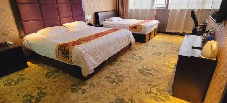 骏熙假日宾馆(佳木斯大学店)图片