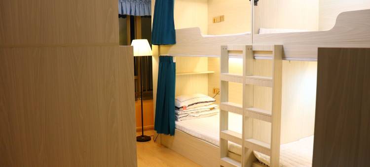 隐居东篱青年民宿(万象城地铁站店)图片