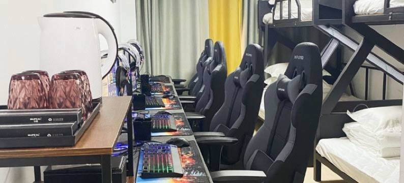 临湘艾希电竞酒店图片