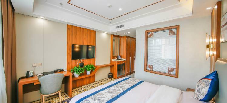 红宝石宾馆(赤峰高铁站店)图片