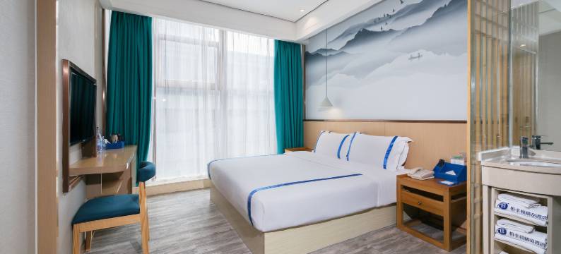 柏卡顿精品酒店(深圳东门步行街晒布地铁站店)图片