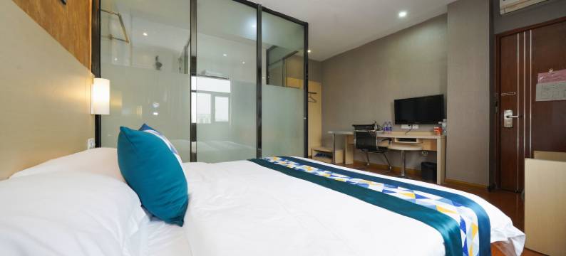 正龙大酒店(南宁玉洞地铁站店)图片