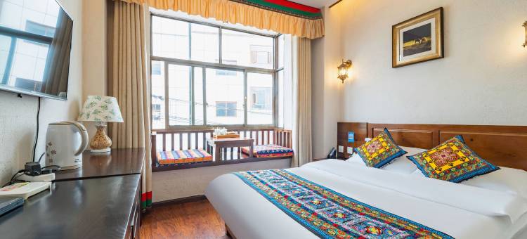 香格里拉圣晨茶马驿站图片