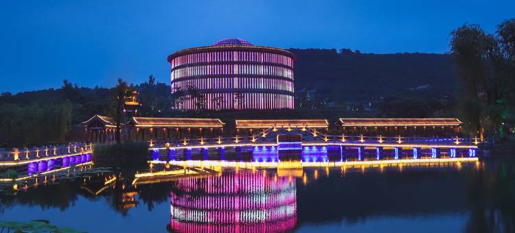 兰陵压油沟天圆地方民宿图片