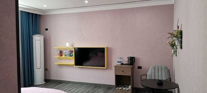 卢氏长亭精品时尚酒店图片