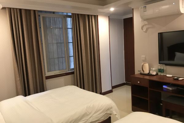 博白鸿辉酒店(水英西路分店)预订价格,联系电话位置地址【携程酒店】