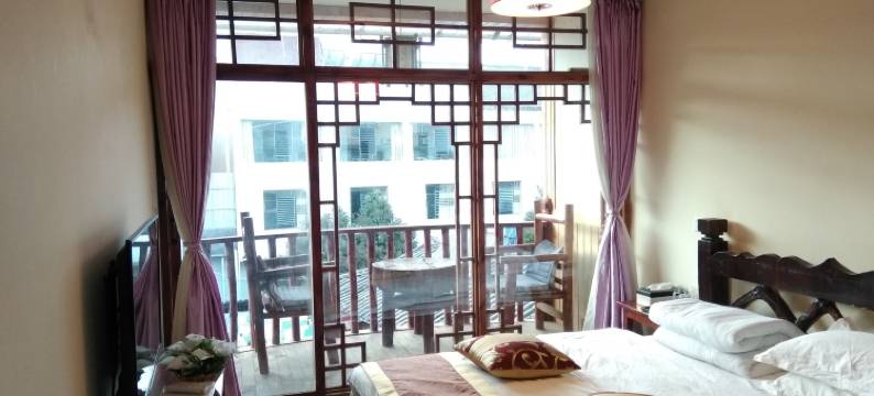 泸沽湖阳光水岸精品客栈图片