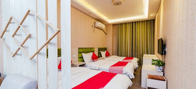 OYO郑州君子兰时尚酒店(高新郑州大学店)图片