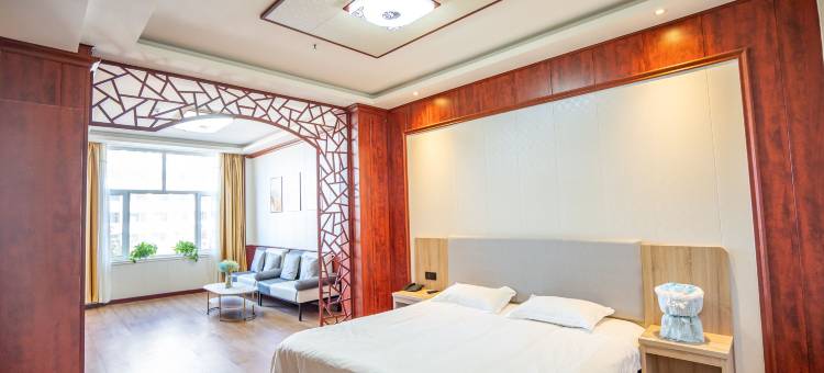 怡莱酒店(抚顺北站中心医院店)图片