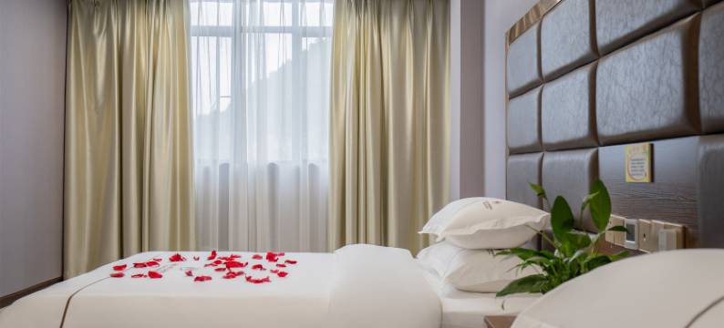 凯里凯鸿酒店(万达广场贵州电子信息职业技术学院店)图片